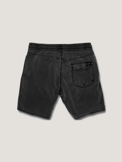 SHORT VOLCOM CENTER TRUNK 17